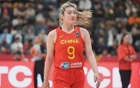 國際籃聯(lián)，中國女籃戰(zhàn)亞洲第三，李夢離場顯神秘之舉。