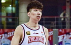 余嘉豪四季CBA，獲星銳獎及兩度入選二陣。